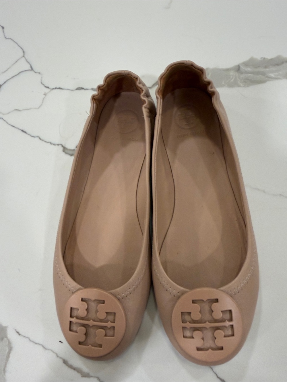 Tory Burch Nude Pink Leather Logo Round-Toe Ballet Flats - Picture 2 of 5